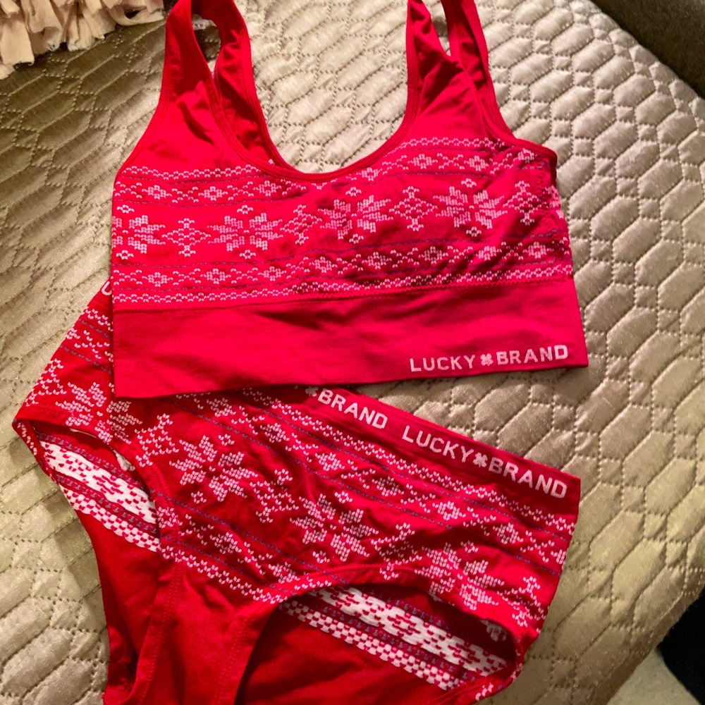 Red&White Lucky Brand Set